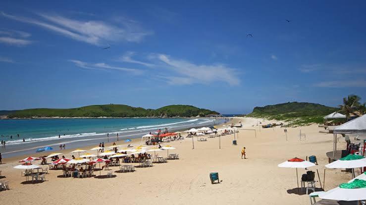 Flat Pe Na Areia Cabo Frio Aparthotel Exterior photo
